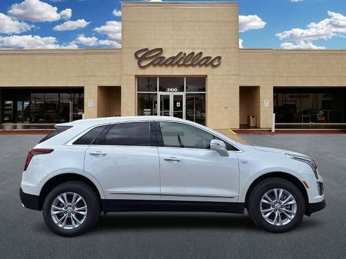 2026 Cadillac XT5 Luxury