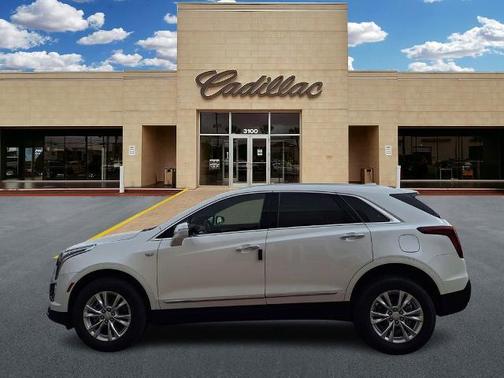 2026 Cadillac XT5 Luxury