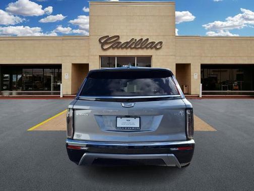 2026 Cadillac VISTIQ Luxury