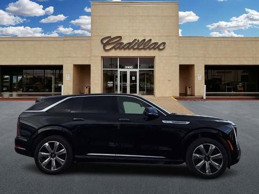 2025 Cadillac Escalade IQ Luxury 2