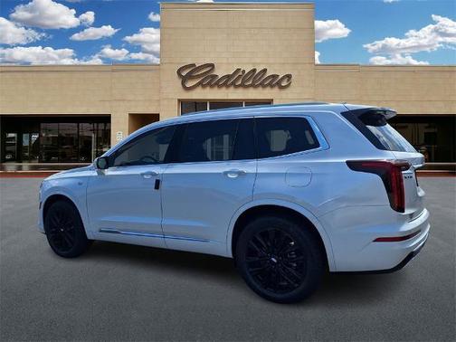 2025 Cadillac XT6 Luxury FWD