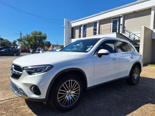 2025 Mercedes-Benz GLC 300 Base