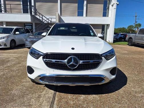 2025 Mercedes-Benz GLC 300 Base