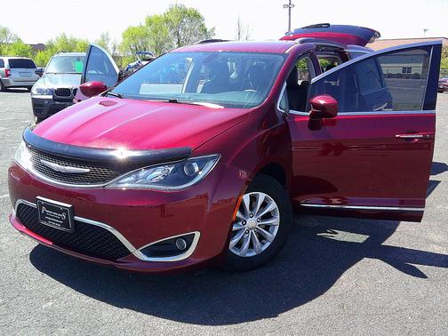 Burgundy 2017 Chrysler Pacifica Touring-L