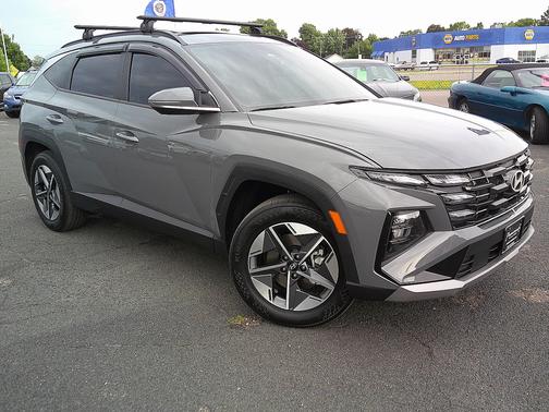 Gray 2025 Hyundai TUCSON SEL Convenience