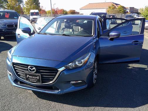 2018 Mazda Mazda3 Touring