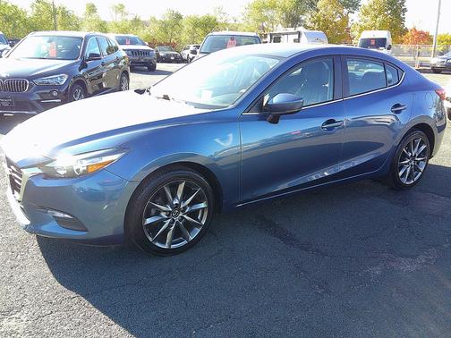 2018 Mazda Mazda3 Touring