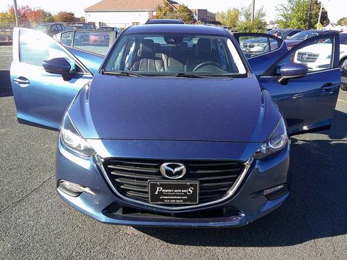 2018 Mazda Mazda3 Touring
