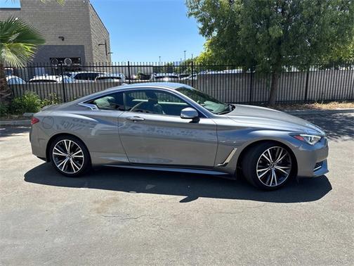 2022 INFINITI Q60 PURE
