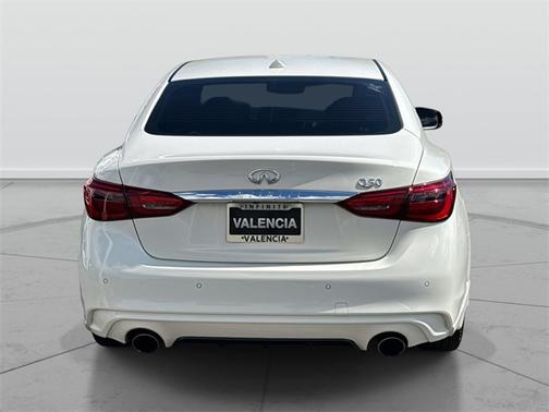 2023 INFINITI Q50 LUXE