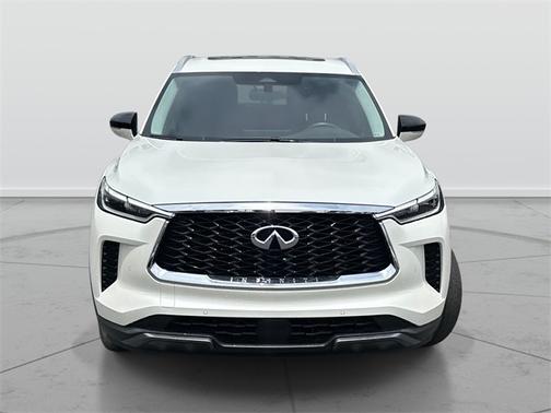 2022 INFINITI QX60 LUXE