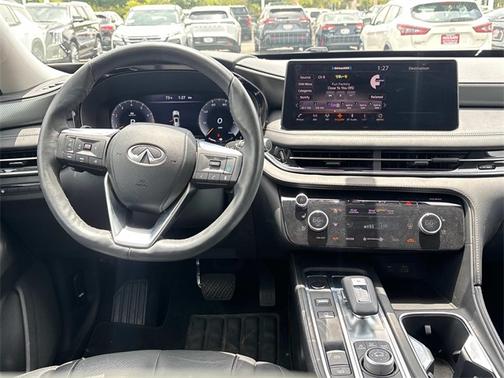 2022 INFINITI QX60 LUXE