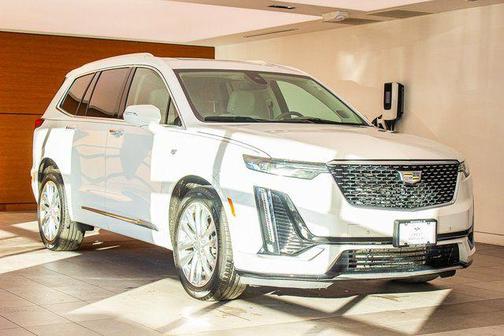 2022 Cadillac XT6 Premium Luxury AWD