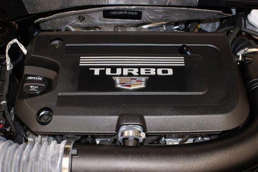 2023 Cadillac XT4 Premium Luxury