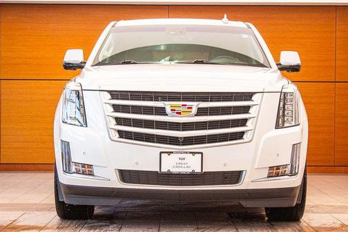 2018 Cadillac Escalade Luxury
