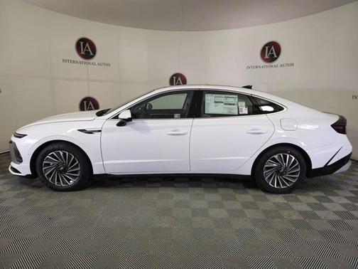 2025 Hyundai SONATA Hybrid Limited