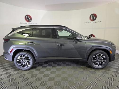 2025 Hyundai TUCSON Hybrid Limited