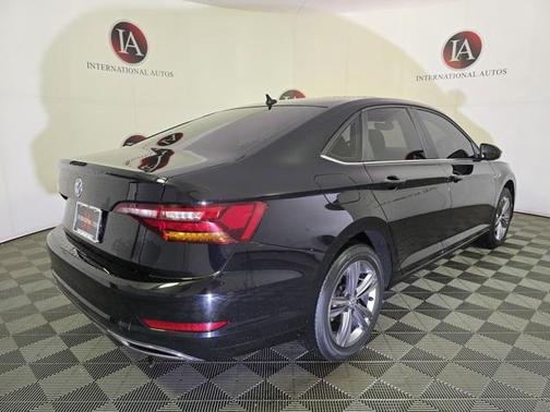2019 Volkswagen Jetta 1.4T R-Line