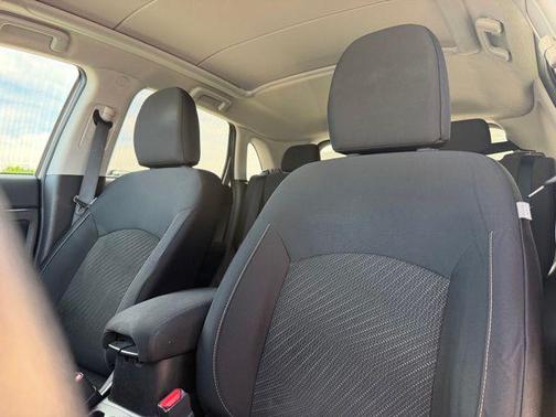 Quick Silver Metallic 2015 Mitsubishi Outlander Sport SE
