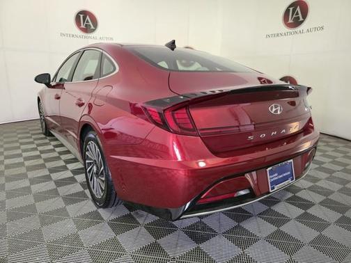 2023 Hyundai SONATA Hybrid SE