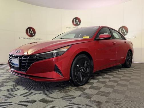2021 Hyundai ELANTRA SEL