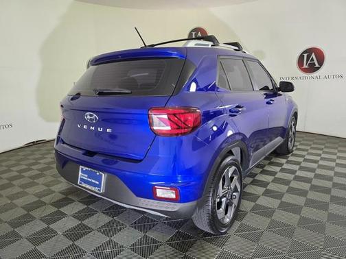2024 Hyundai VENUE SEL