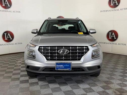 Shimmering Silver 2023 Hyundai VENUE SEL