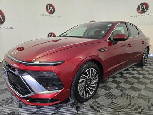 2024 Hyundai SONATA Hybrid Limited
