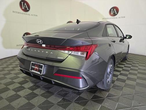 2025 Hyundai ELANTRA HEV Blue