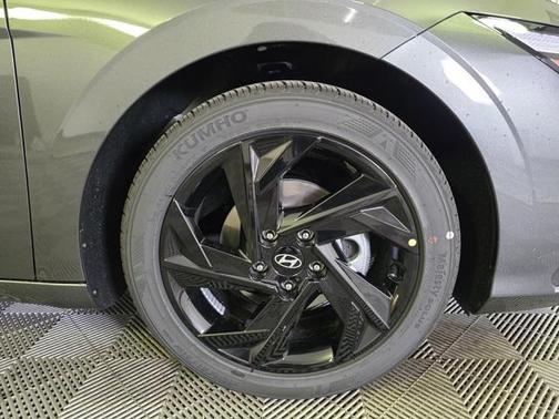 2026 Hyundai ELANTRA Sport