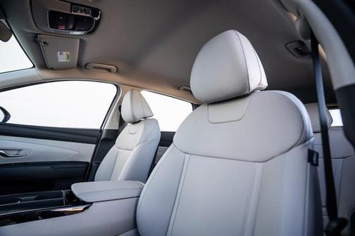 2026 Hyundai TUCSON Hybrid SEL Convenience