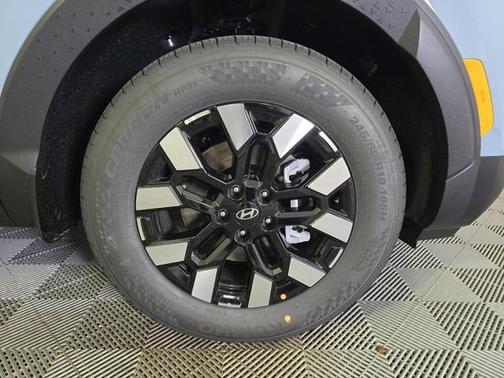 2025 Hyundai SANTA CRUZ SEL Activity