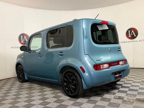 Caribbean Blue Pearl Metallic 2010 Nissan Cube 1.8S