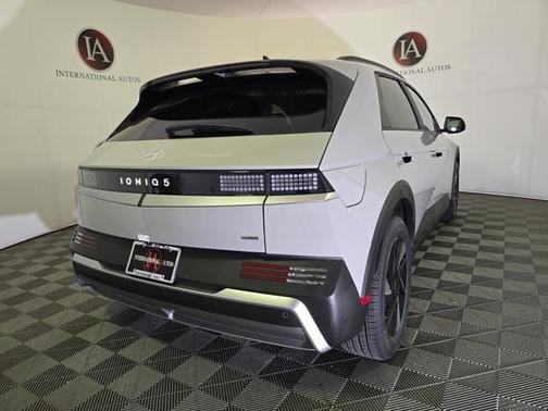 2025 Hyundai IONIQ 5 SEL
