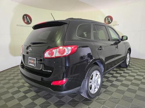 2012 Hyundai SANTA FE SE