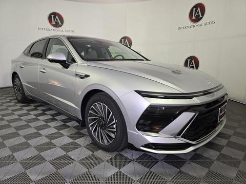 2025 Hyundai SONATA Hybrid Limited
