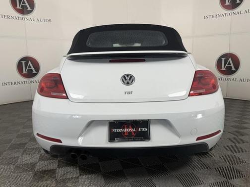 2015 Volkswagen Beetle 2.0L TDI