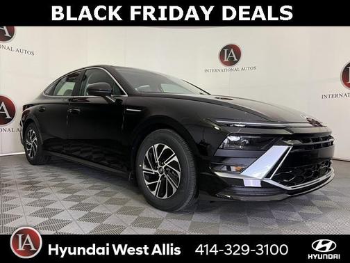 2026 Hyundai SONATA Hybrid Base