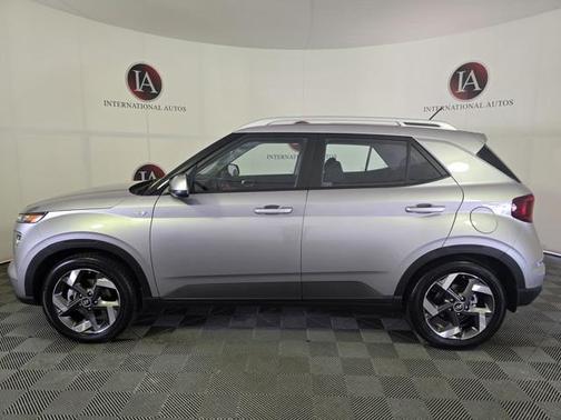 2023 Hyundai VENUE SEL