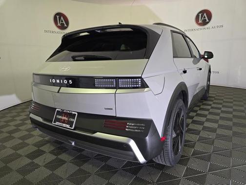 2025 Hyundai IONIQ 5 SEL