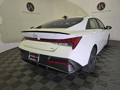 2025 Hyundai ELANTRA Sport
