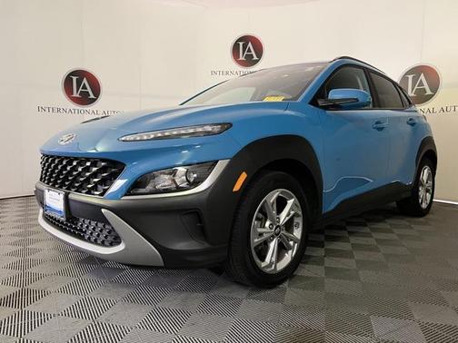 2023 Hyundai KONA SEL