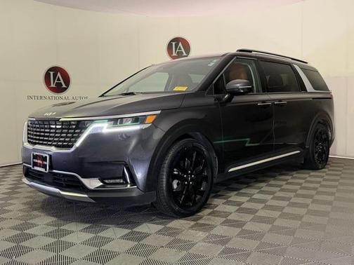 2022 Kia Carnival SX