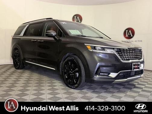 2022 Kia Carnival SX