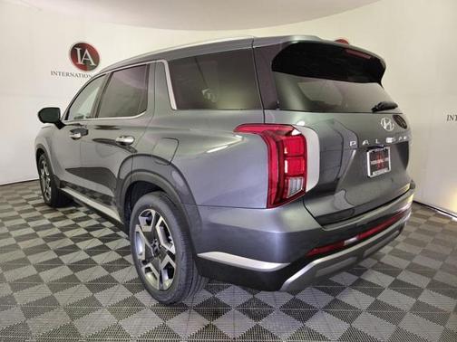 2025 Hyundai PALISADE SEL Premium