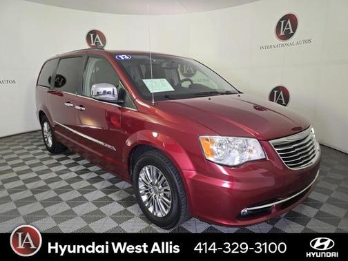 2013 Chrysler Town & Country Touring-L