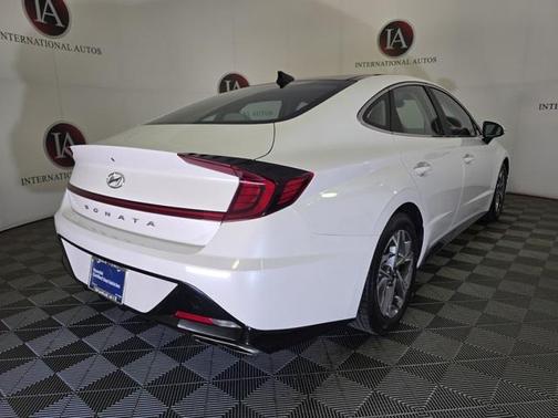 2022 Hyundai SONATA SEL
