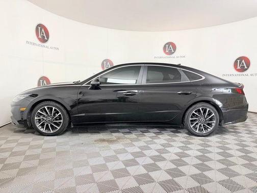 2022 Hyundai SONATA Limited