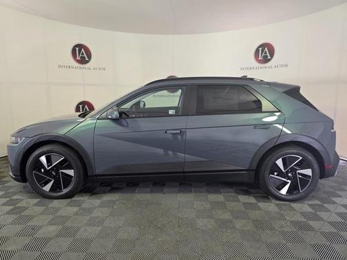 2025 Hyundai IONIQ 5 SEL