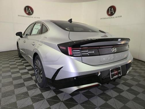 2025 Hyundai SONATA Hybrid Limited